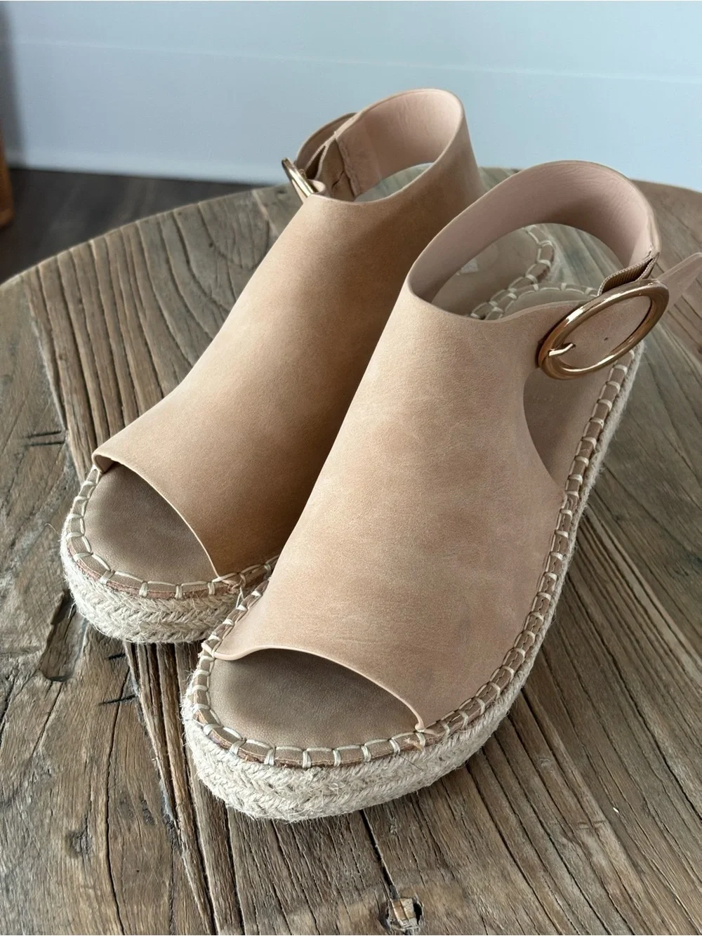 Catherine Malandrino Tan Platform Peep-Toe Espadrille Sandals Size 6.5